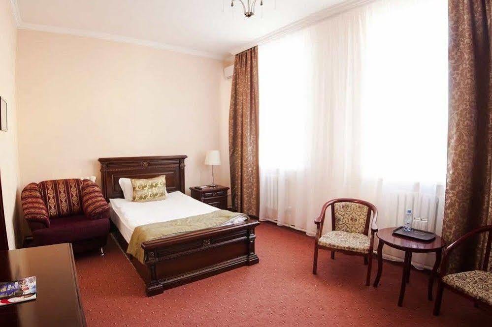 San Marino Hotel Astana Bagian luar foto