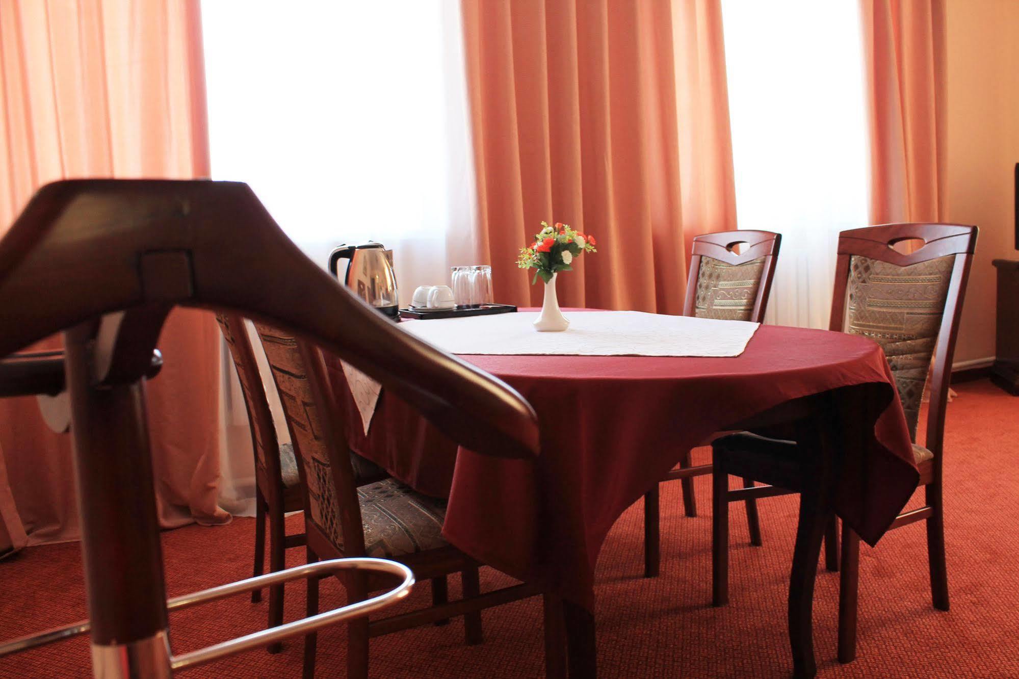 San Marino Hotel Astana Bagian luar foto