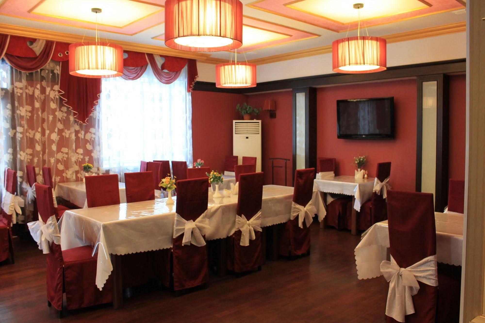 San Marino Hotel Astana Bagian luar foto